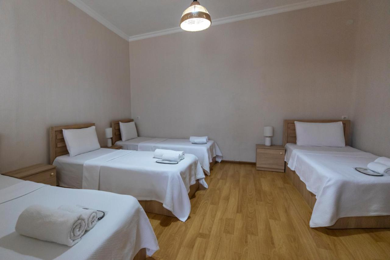 Royal House Hotell Gori Eksteriør bilde