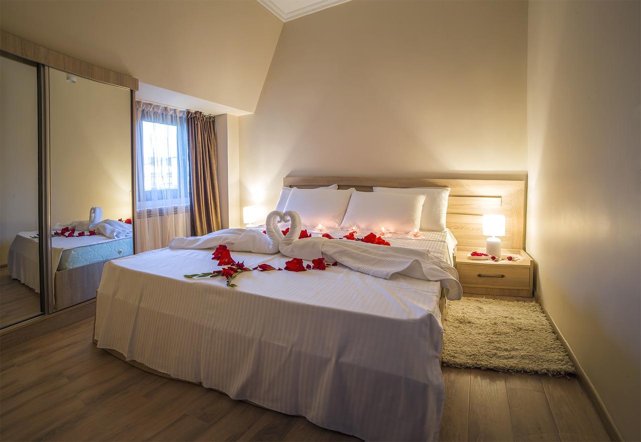 Royal House Hotell Gori Eksteriør bilde